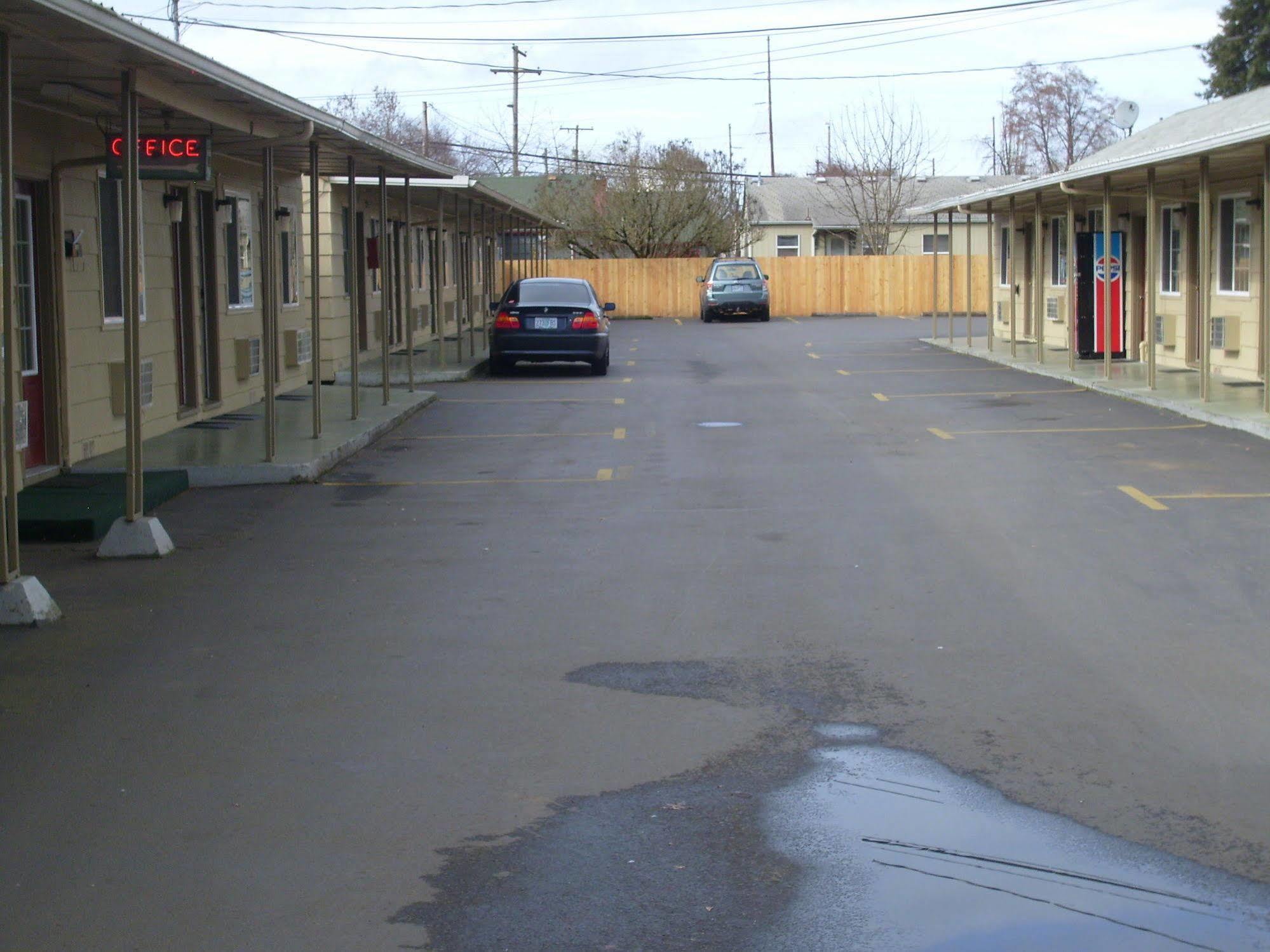 Cascade City Center Motel Lebanon Dış mekan fotoğraf